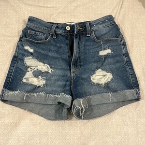 Hollister Curvy Ultra High Rise Mom Short 3” - Size 3 - Distressed Denim